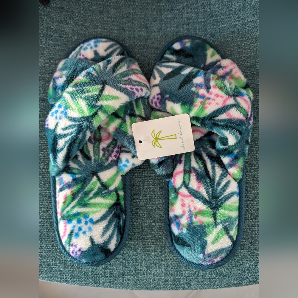 Island Haus Slippers (Beachly)